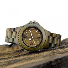 Relógio de pulso de madeira Quartz de moda novo para presente de Natal