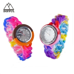 relógio de padrão disruptivo, material de silício, caso de liga leve, pulseira de relógio colorida conveniente