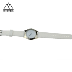 montre en alliage montre en silicone bracelet en cuir bracelet en couleur blanche avec montre de vente chaude de haute qualité